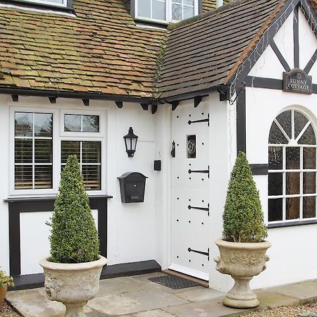 ميدينهيد Sunny Cottage المظهر الخارجي الصورة