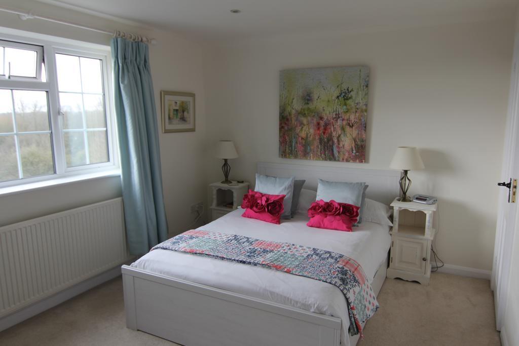 ميدينهيد Sunny Cottage الغرفة الصورة